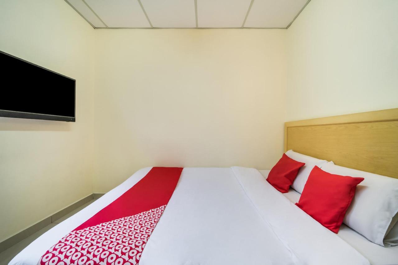 Oyo 301 River Inn Hotel Butterworth Zewnętrze zdjęcie