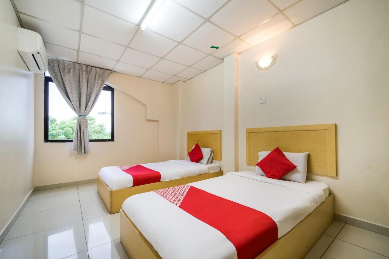 Oyo 301 River Inn Hotel Butterworth Zewnętrze zdjęcie